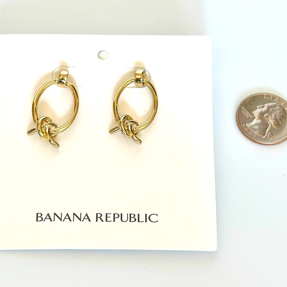 BANANA REPUBLIC Chic Gold Oval Knot Earrings | NWT - Picture 3 of 4